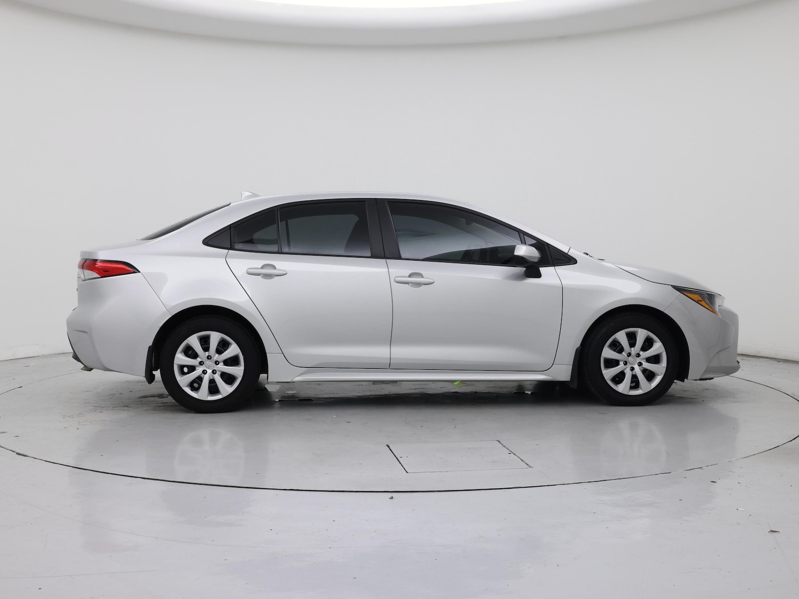 2024 Toyota Corolla LE - Photo 8