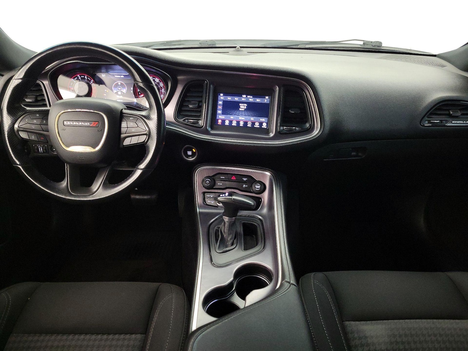2018 Dodge Challenger R/T - Photo 10