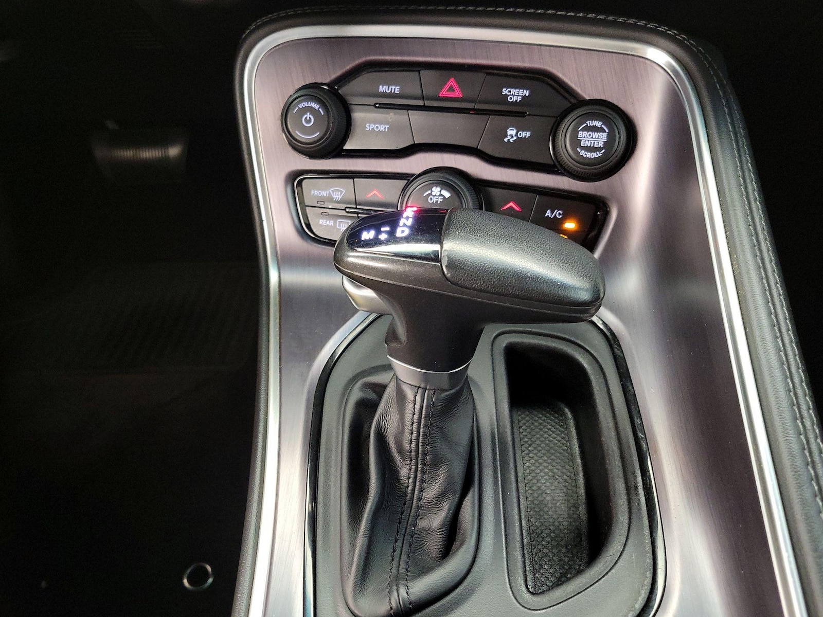 2018 Dodge Challenger R/T - Photo 18