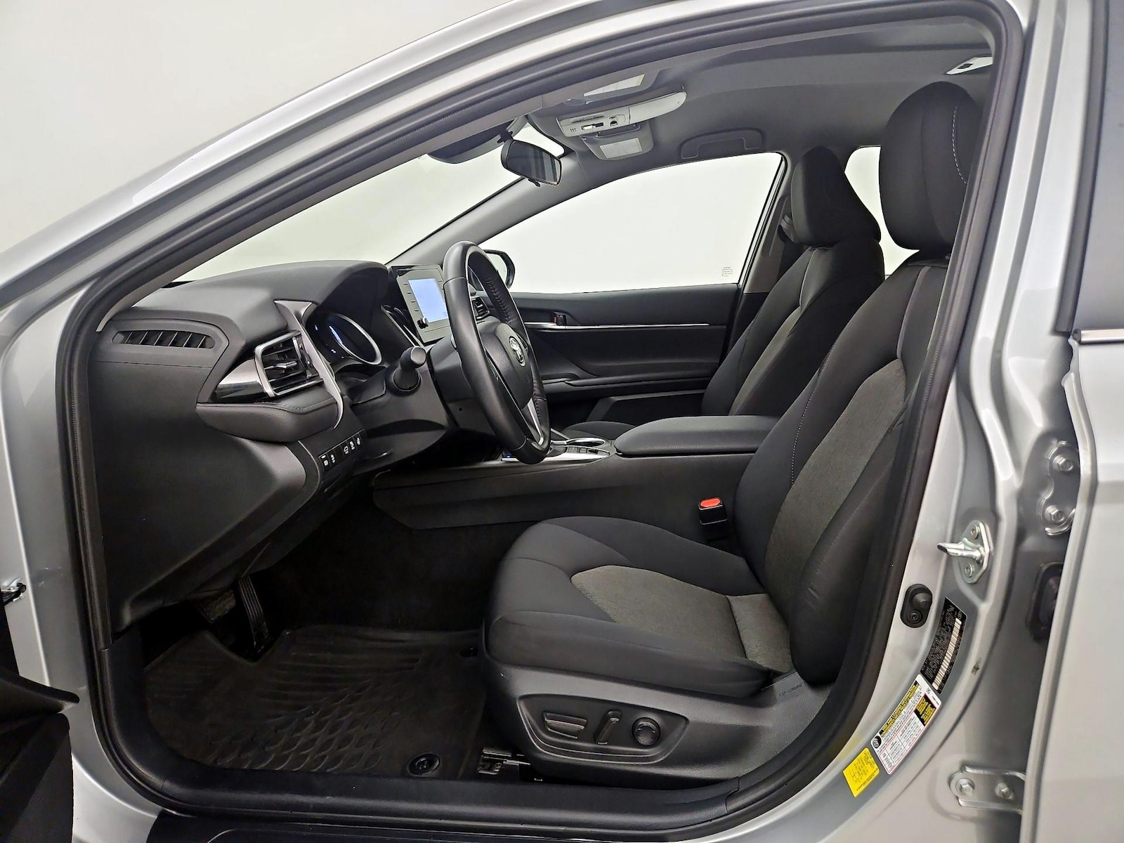 2024 Toyota Camry LE - Photo 12