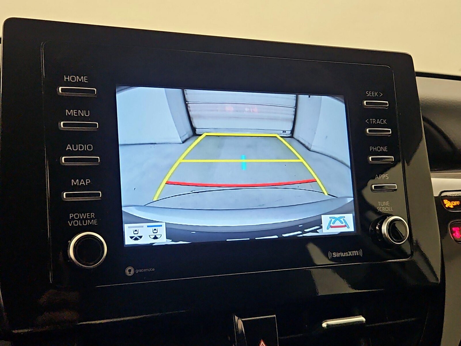 2024 Toyota Camry LE - Photo 15