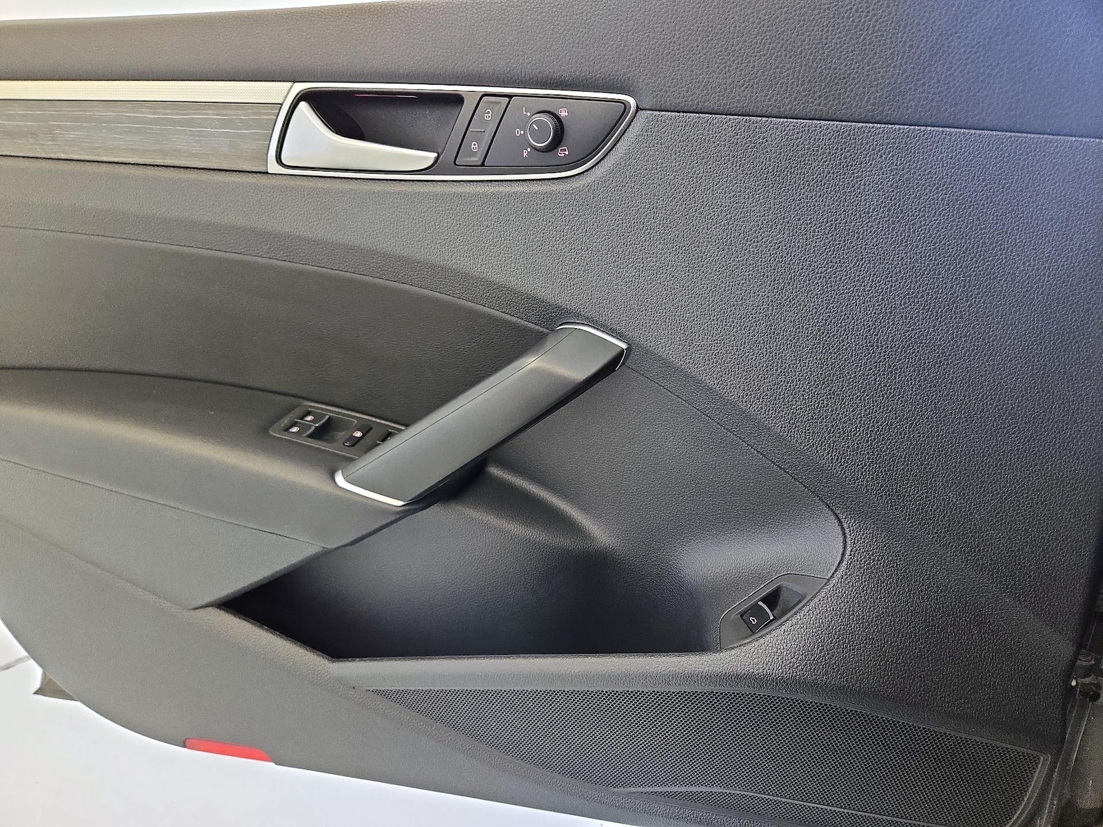 2017 Volkswagen Passat SEL Premium - Photo 13