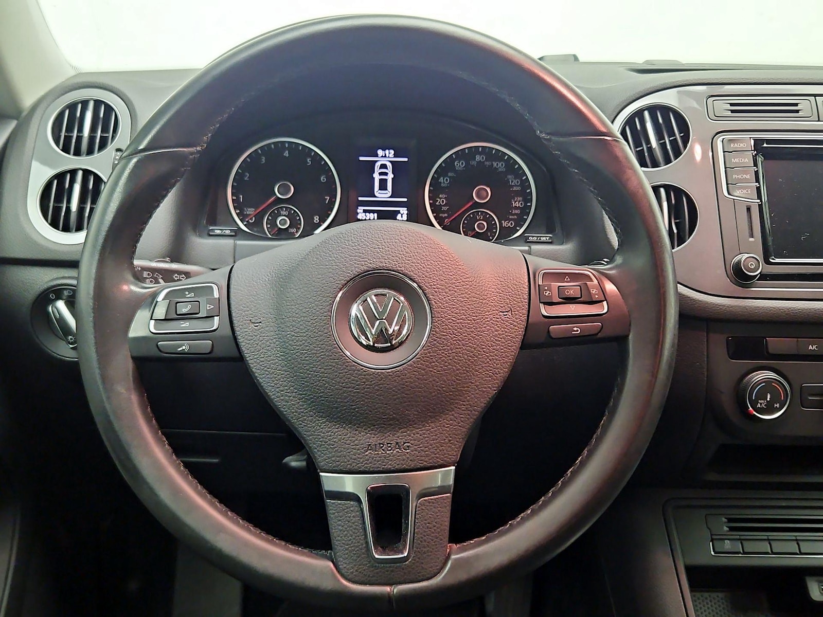 2018 Volkswagen Tiguan Limited Base - Photo 11