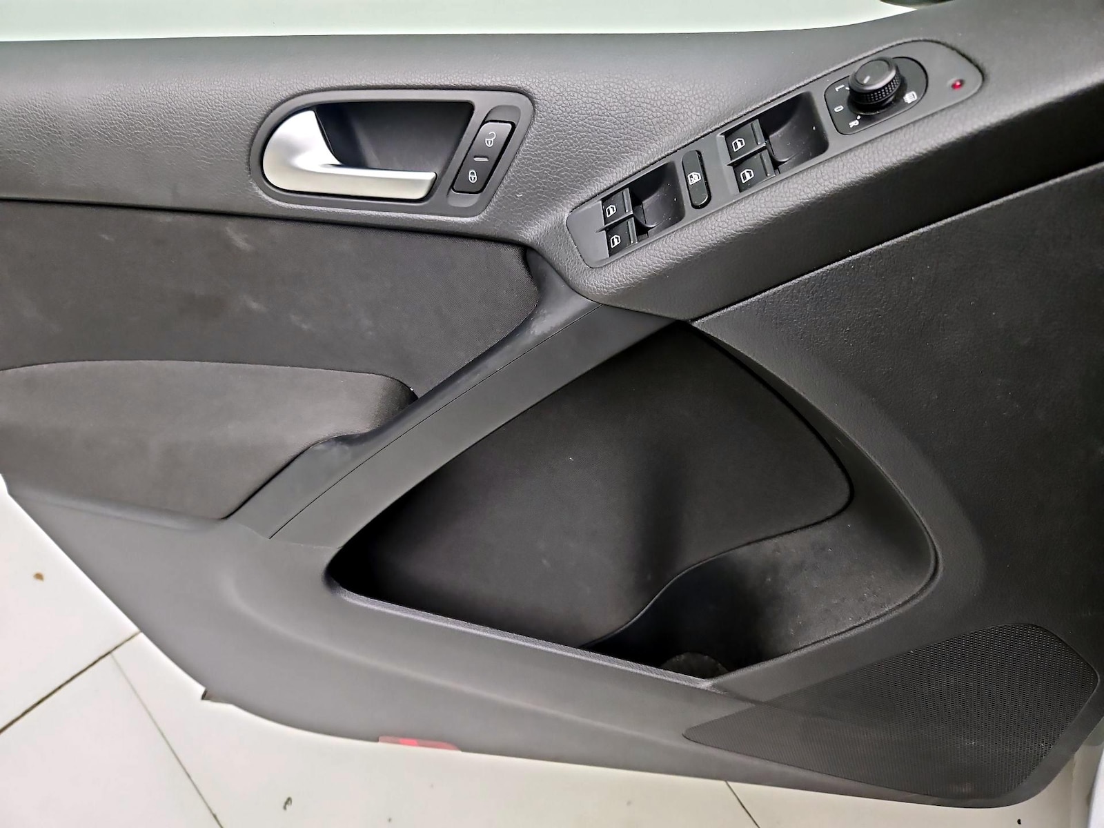 2018 Volkswagen Tiguan Limited Base - Photo 13