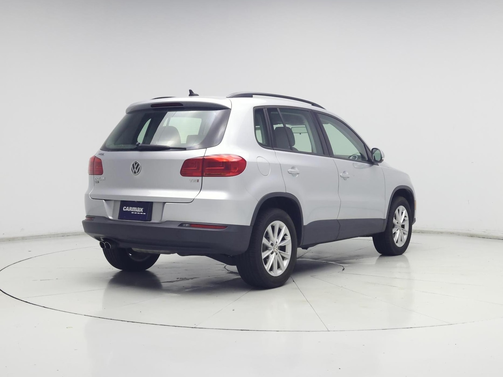 2018 Volkswagen Tiguan Limited Base - Photo 9