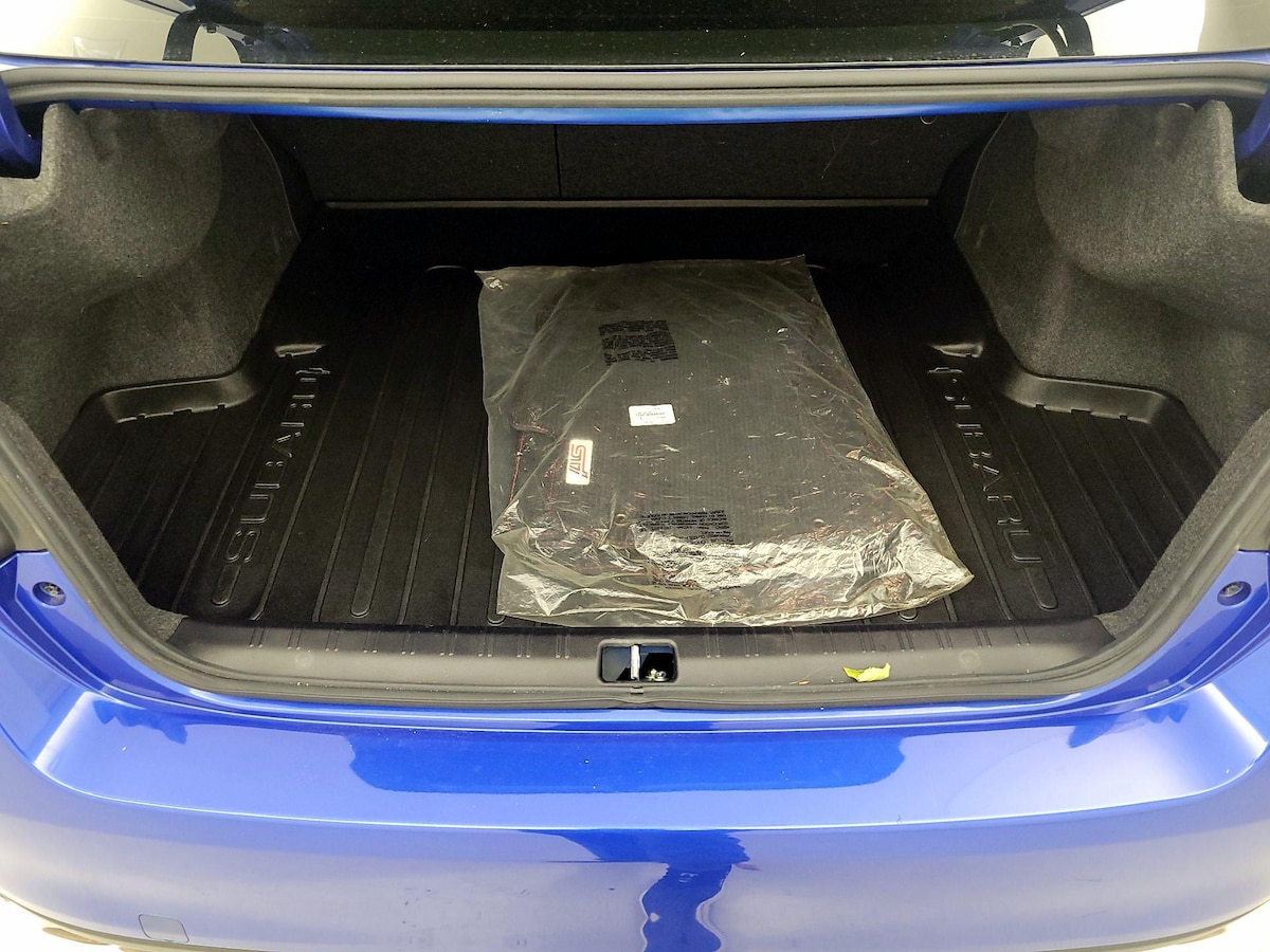 Trunk/Cargo (Seats Up)
