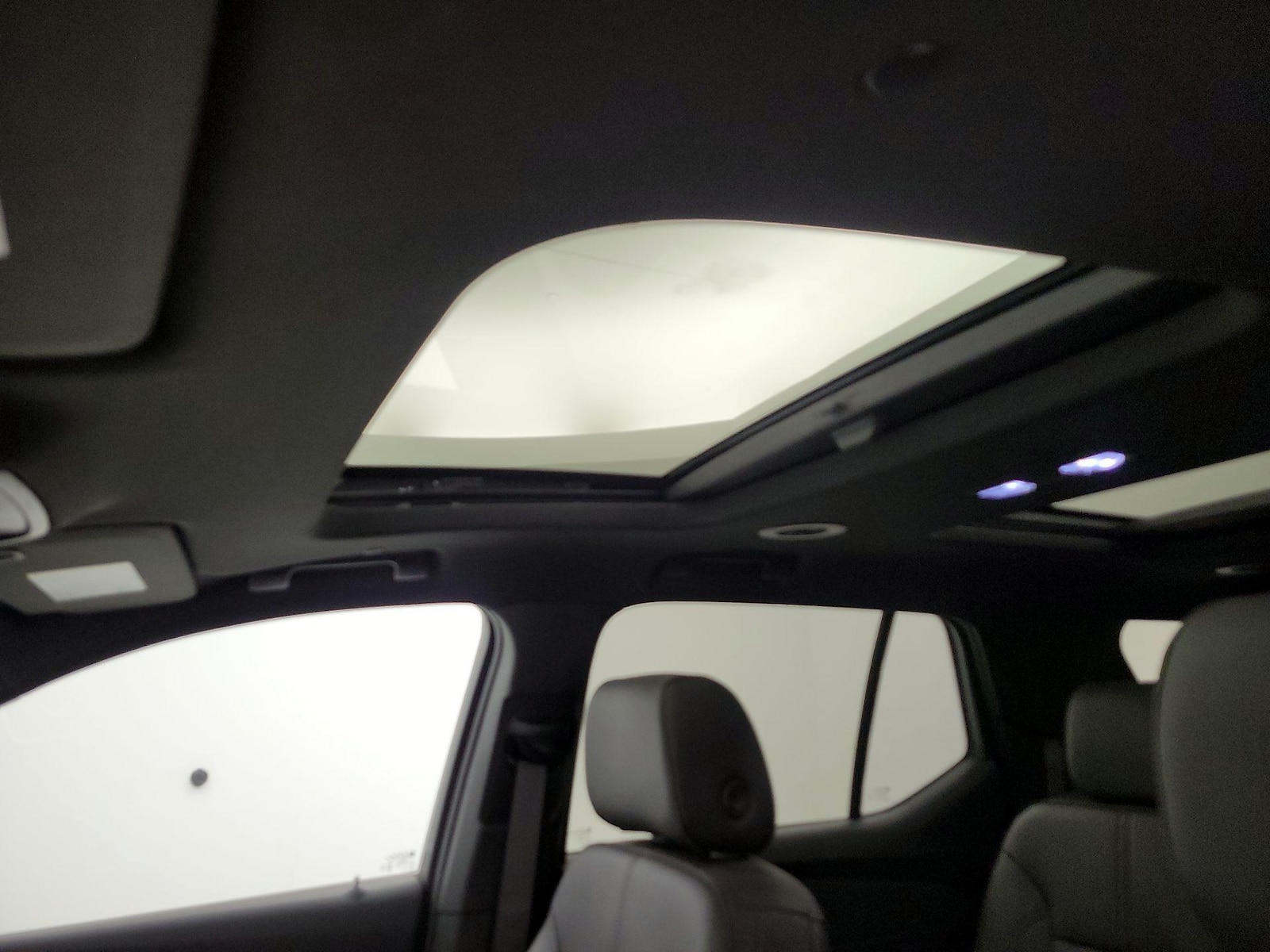 Panoramic Sunroof & Sunroof(s)
