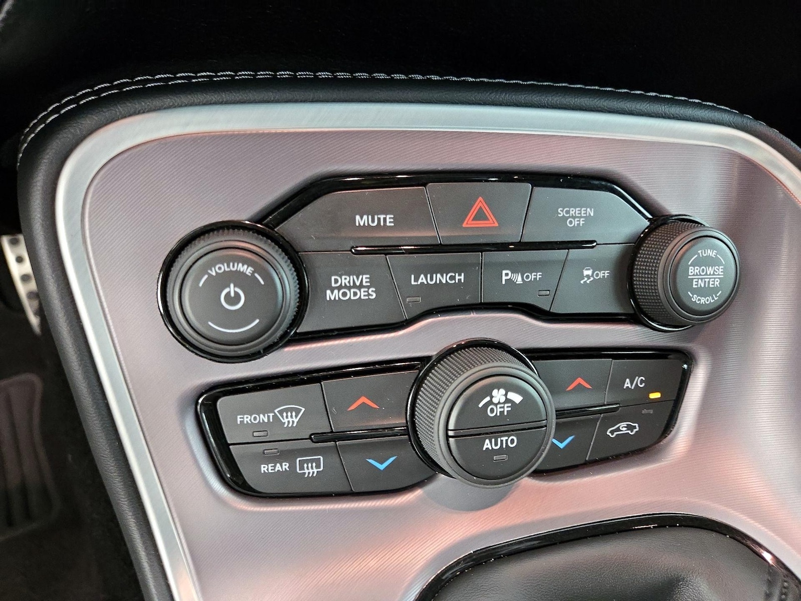 2022 Dodge Challenger R/T - Photo 17