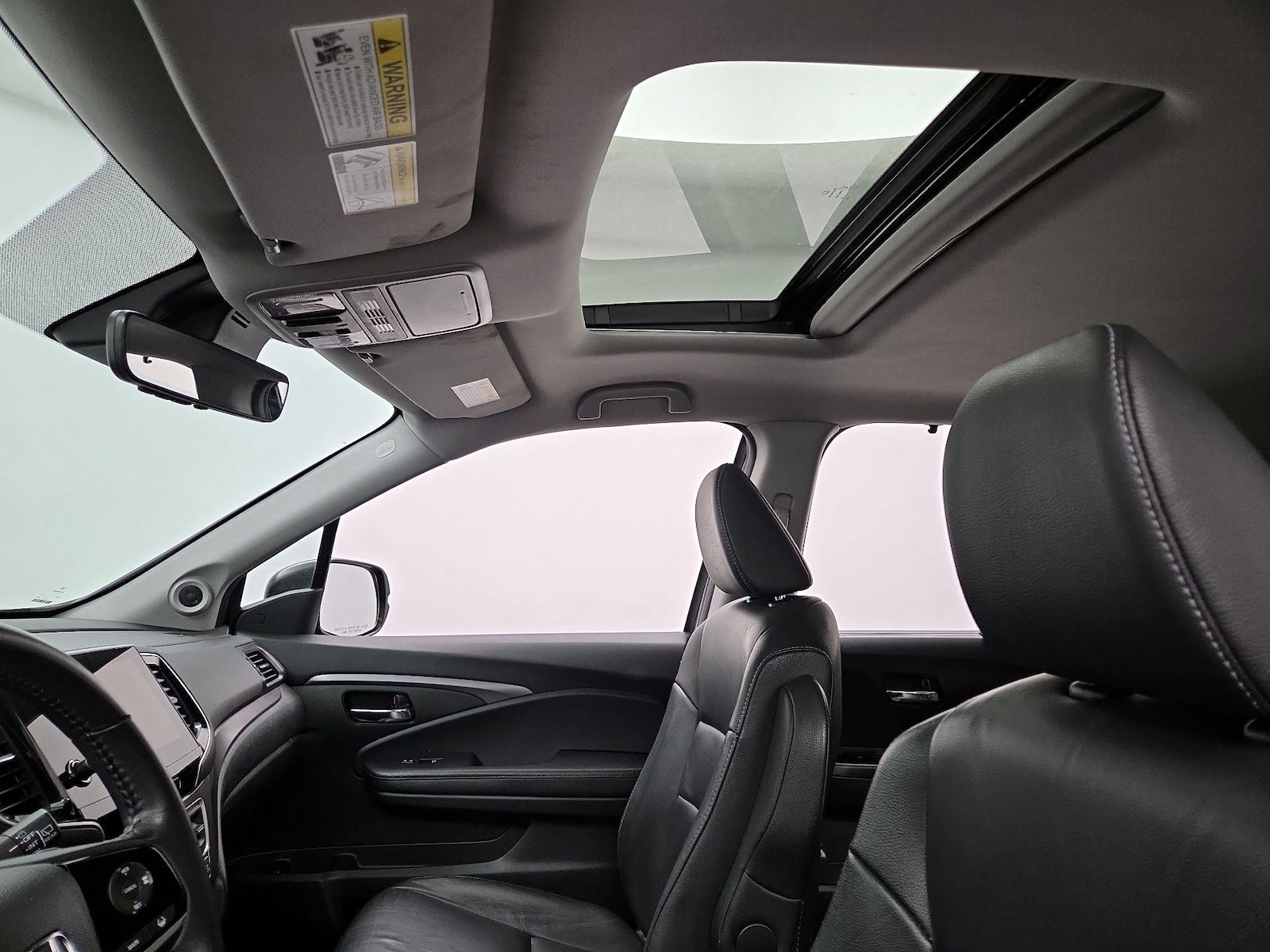Sunroof(s) & Overhead Airbags