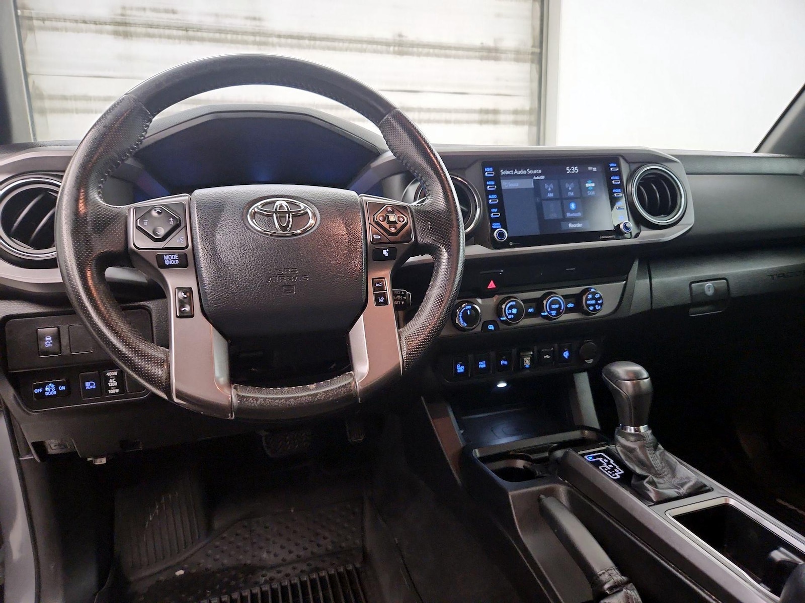 Apple CarPlay® & Android Auto™