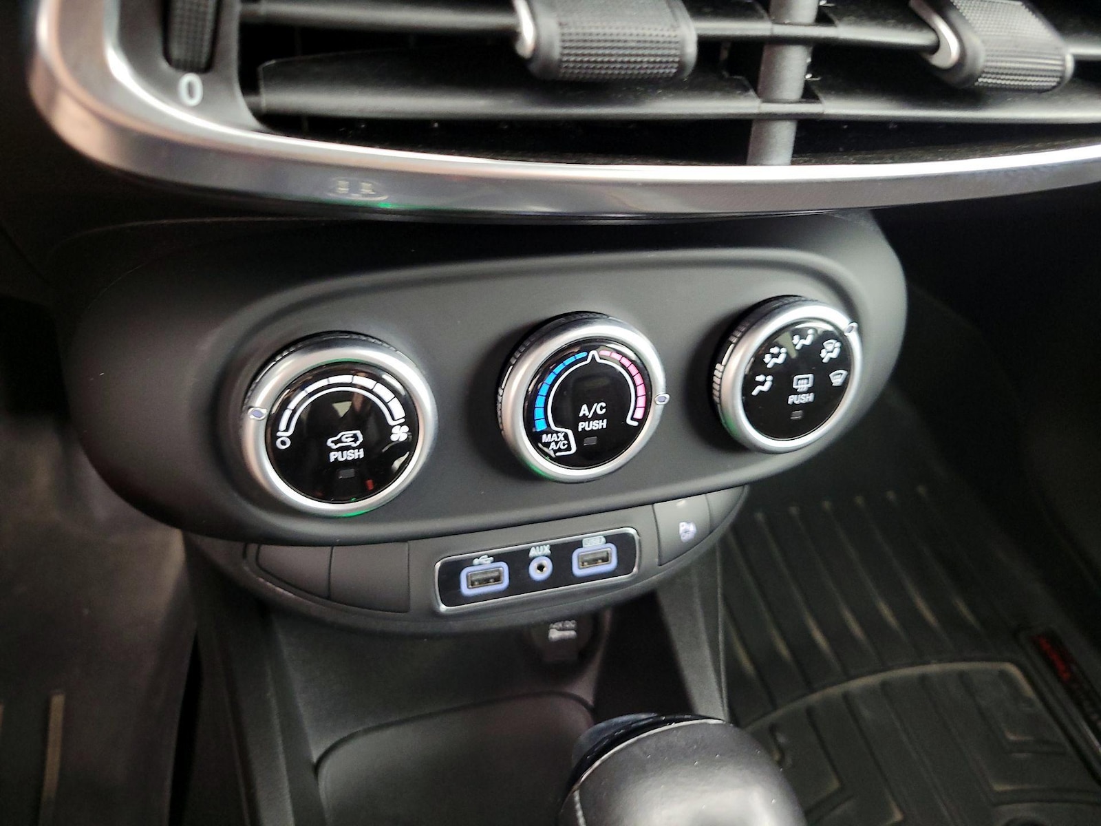 2019 FIAT 500X 120th Anniversary Edition - Photo 17