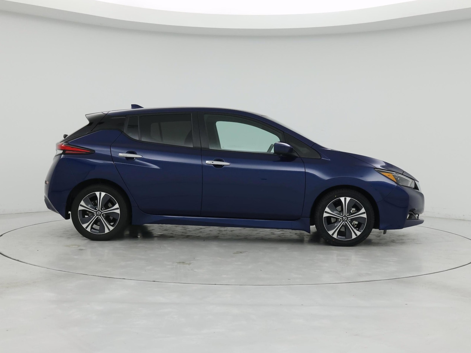 2022 Nissan LEAF SV - Photo 8