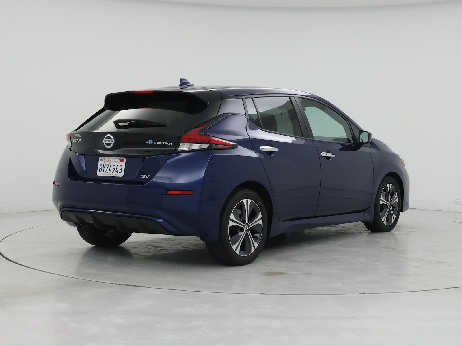2022 Nissan LEAF SV - Photo 9