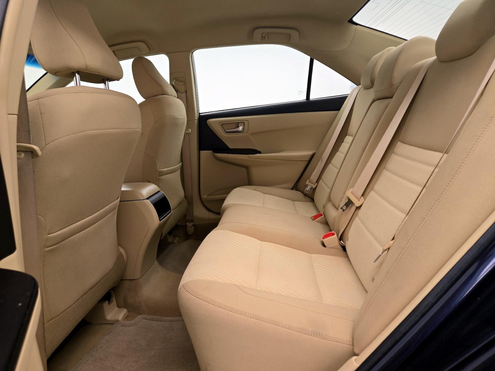 2017 Toyota Camry LE - Photo 20