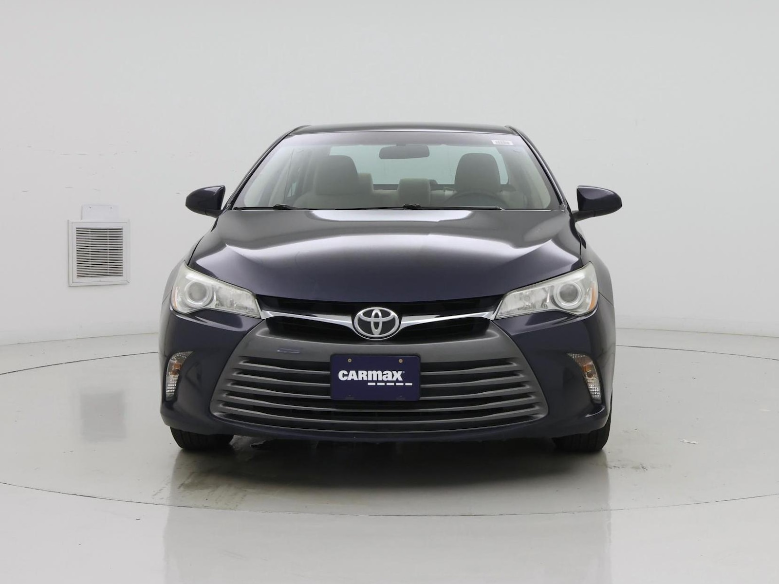 2017 Toyota Camry LE - Photo 6