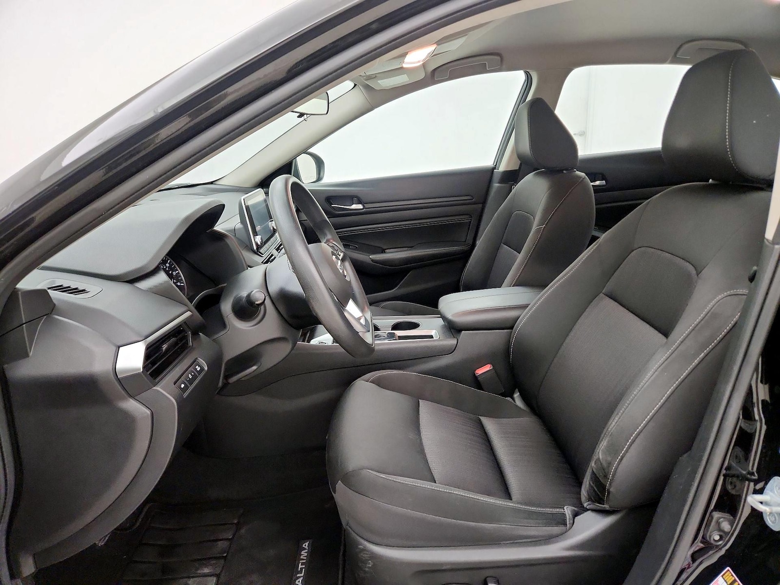 2019 Nissan Altima S - Photo 12