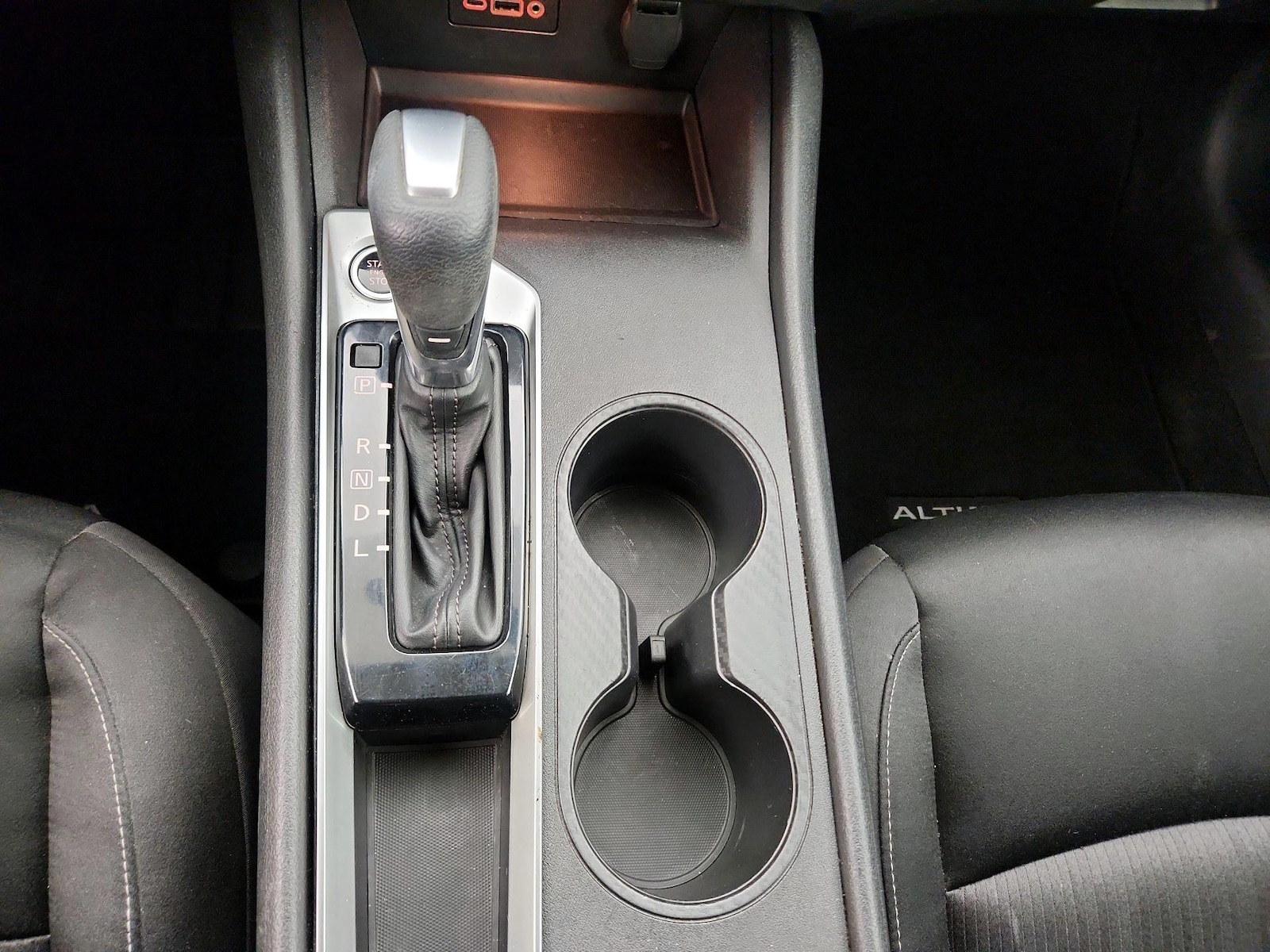 2019 Nissan Altima S - Photo 18