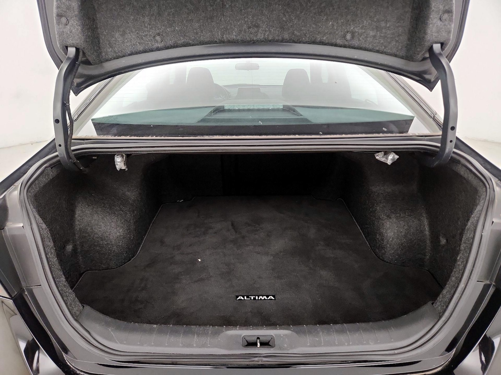 2019 Nissan Altima S - Photo 21