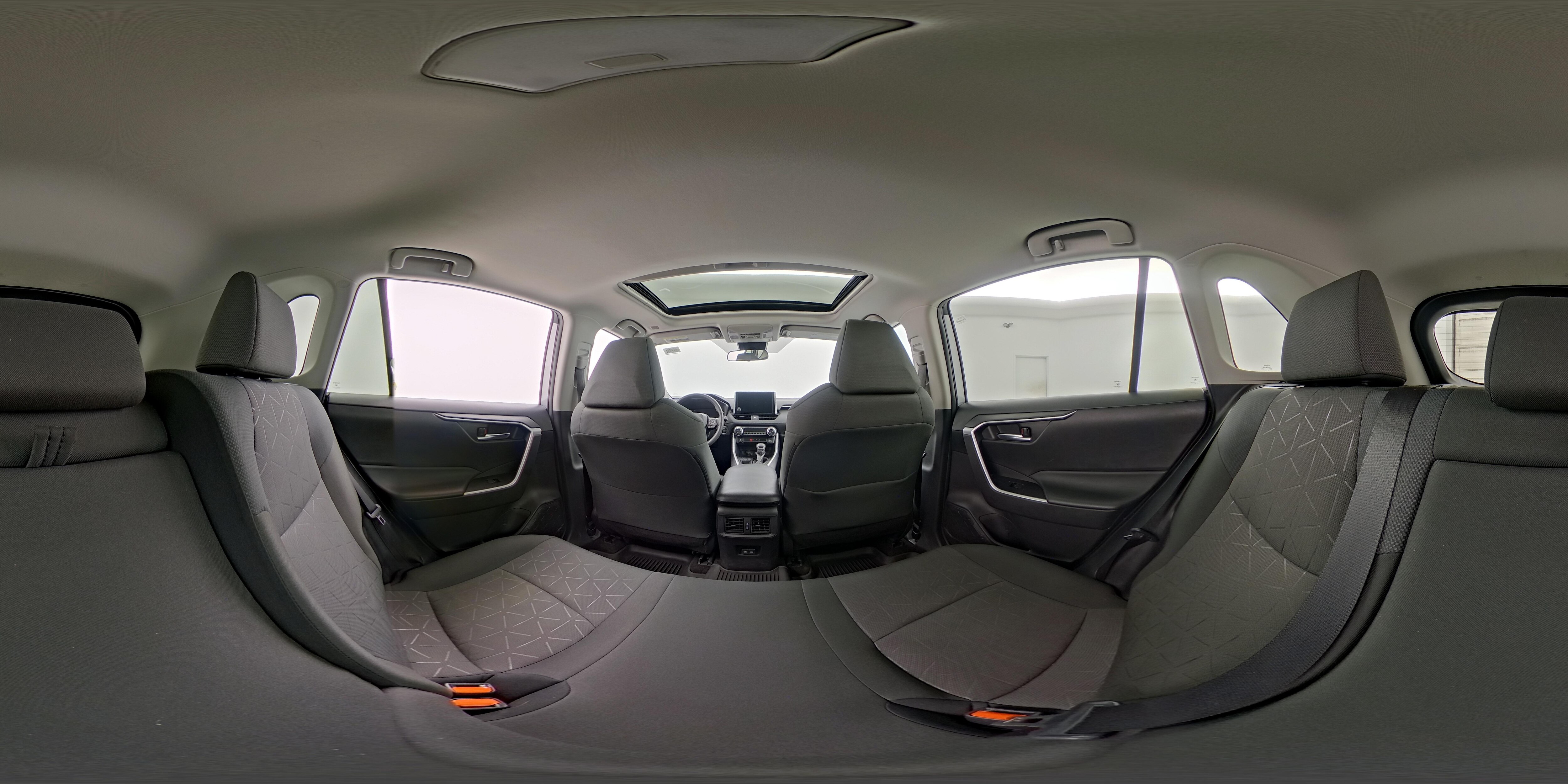 2024 Toyota RAV4 XLE - Photo 26