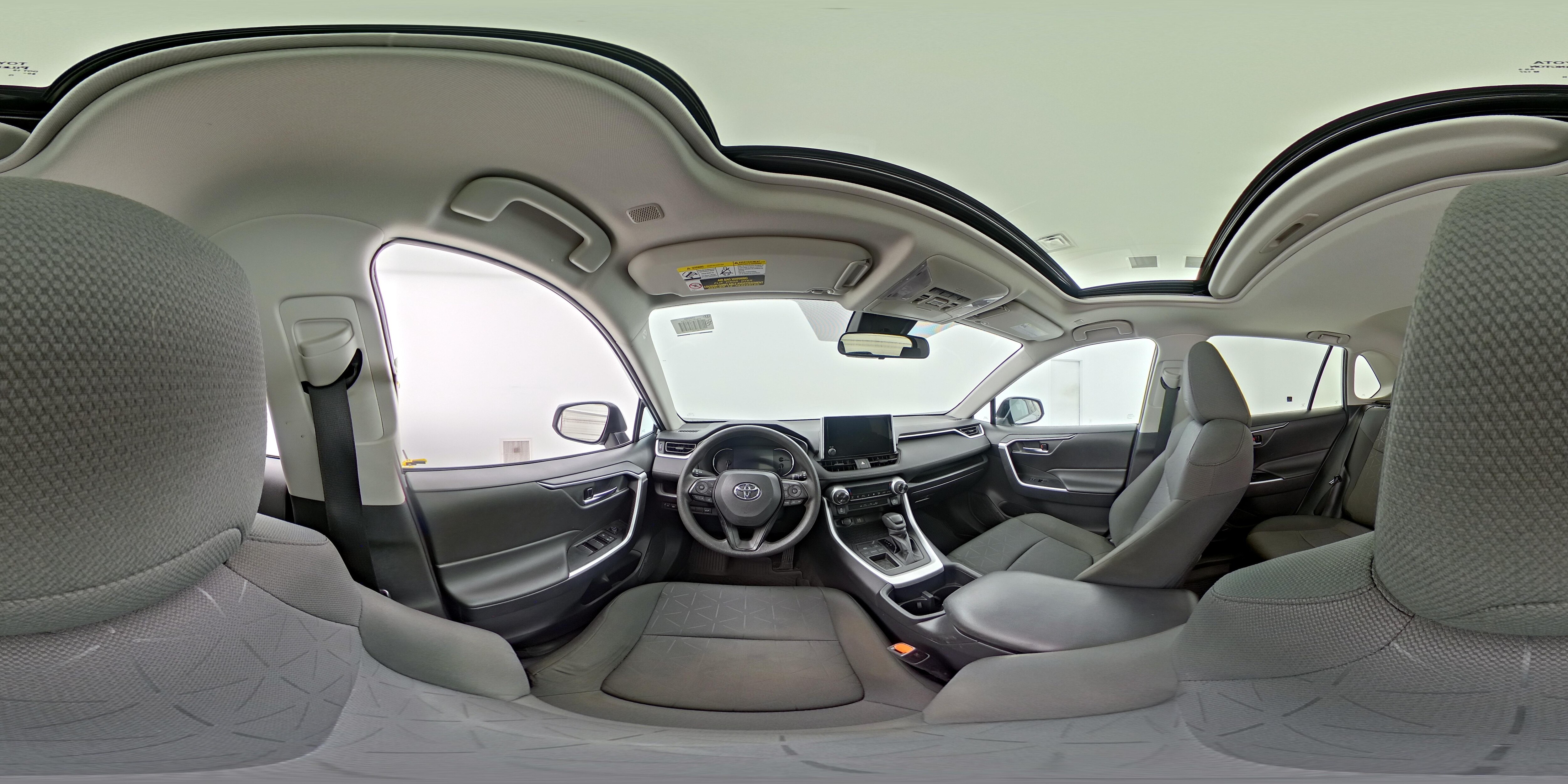2024 Toyota RAV4 XLE - Photo 27