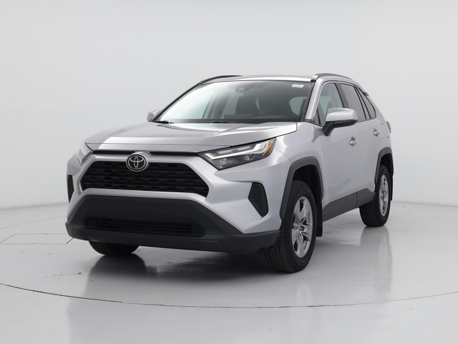 2024 Toyota RAV4 XLE - Photo 5