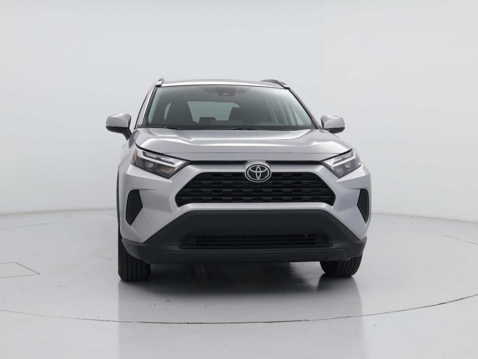 2024 Toyota RAV4 XLE - Photo 6