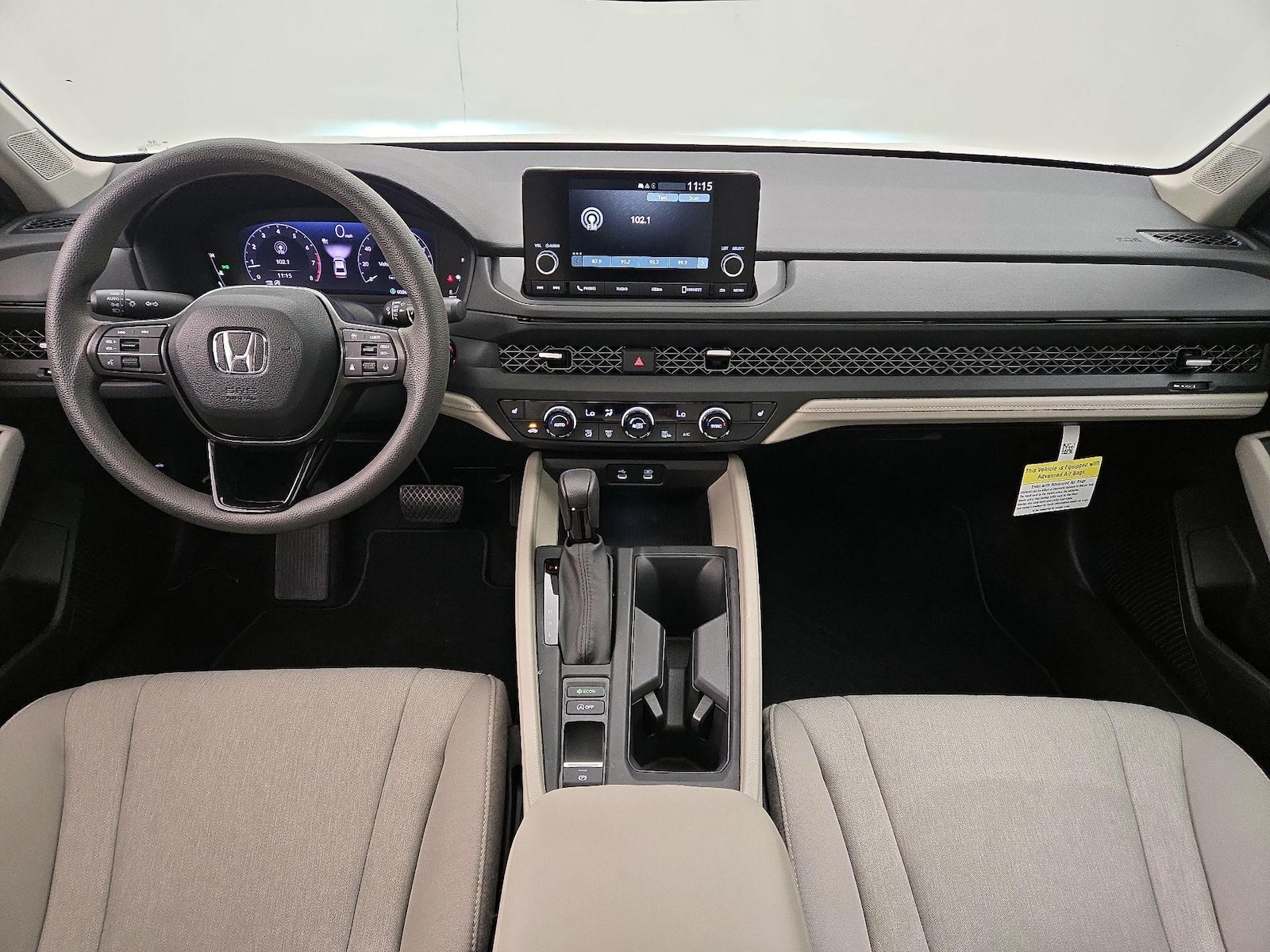 2025 Honda Accord SE - Photo 10