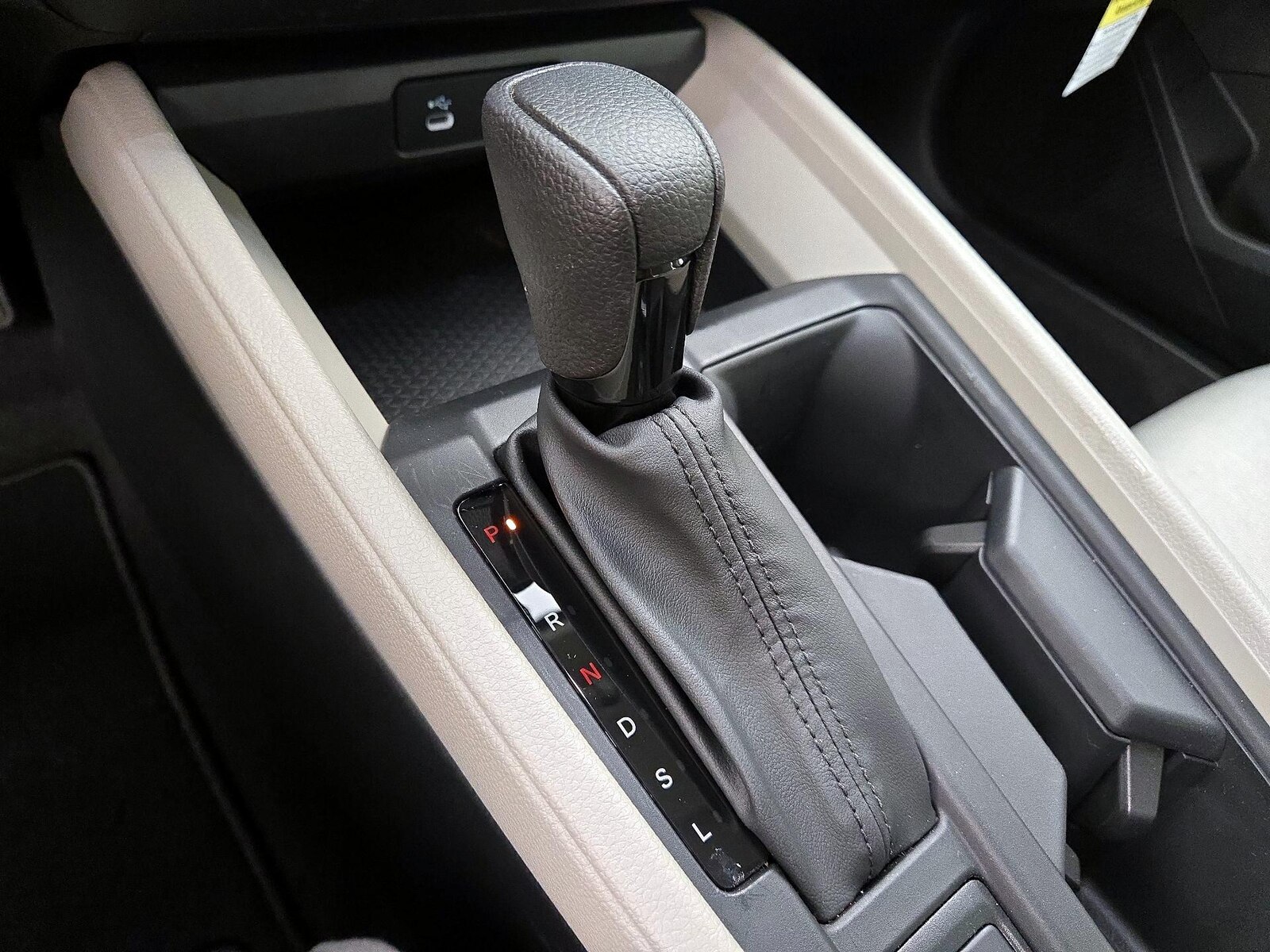 2025 Honda Accord SE - Photo 17