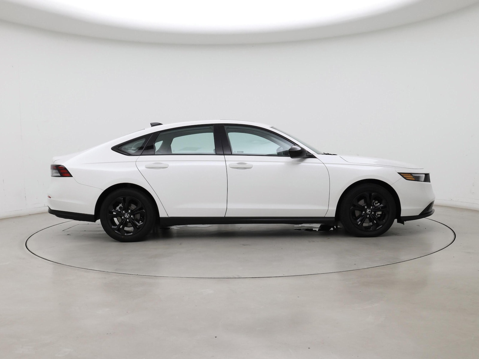 2025 Honda Accord SE - Photo 8