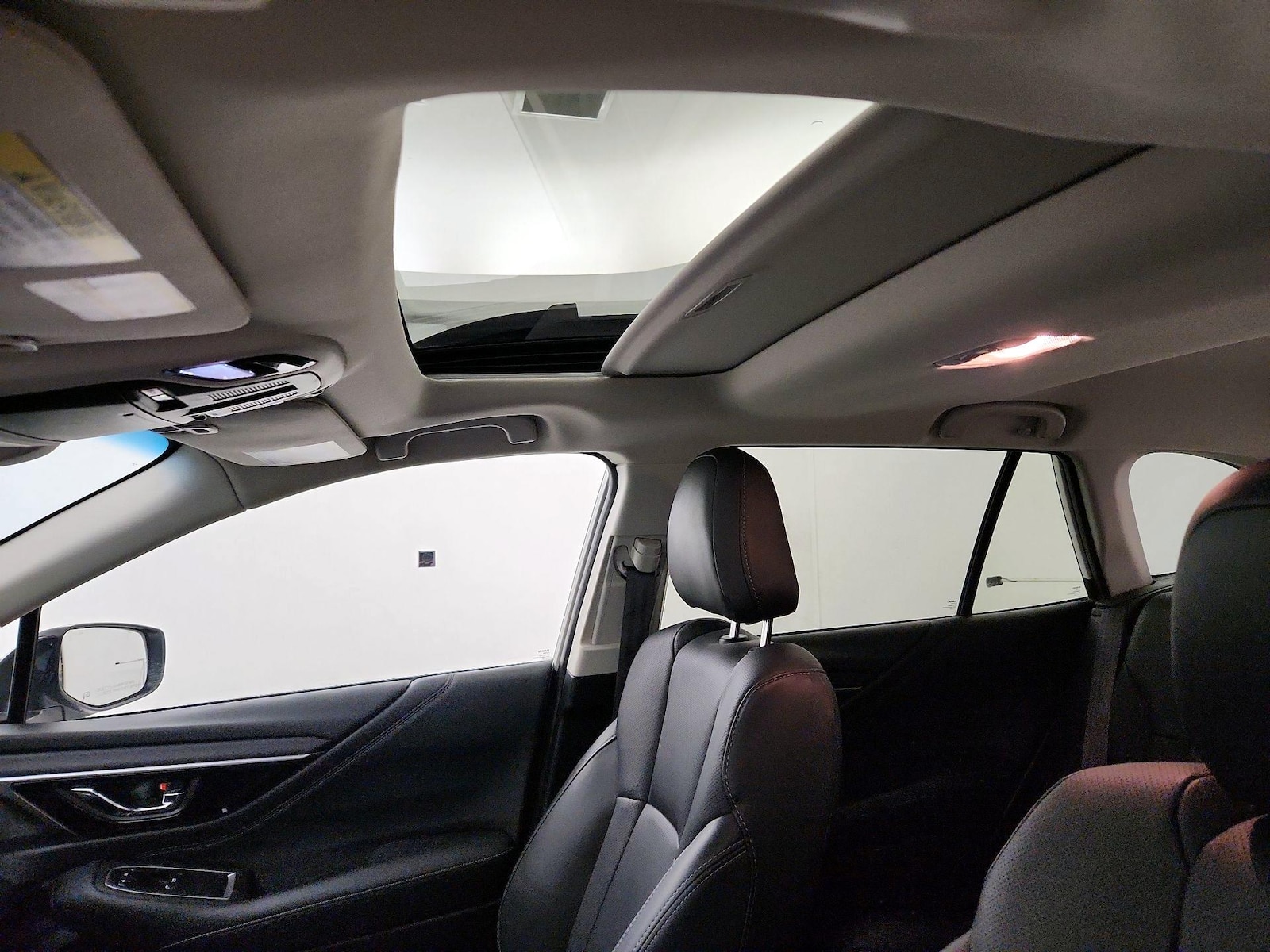 2021 Subaru Outback Limited - Photo 18