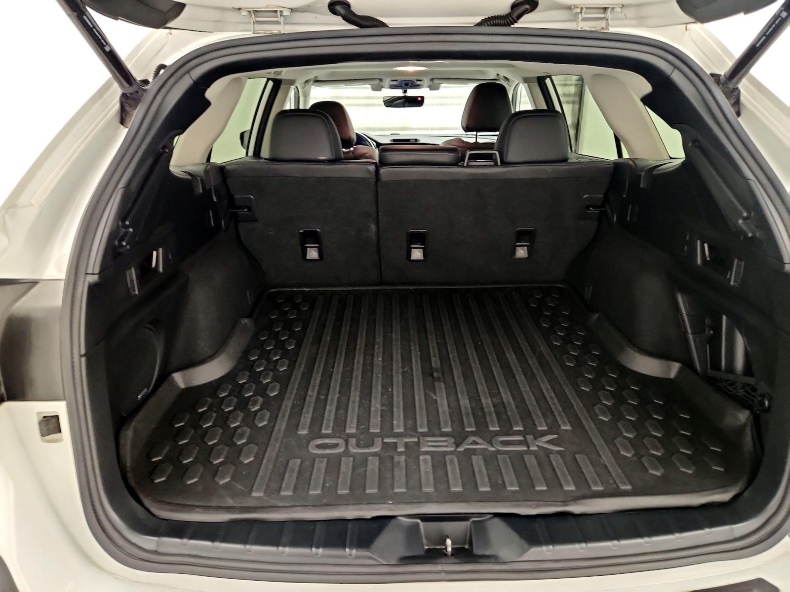 2021 Subaru Outback Limited - Photo 20