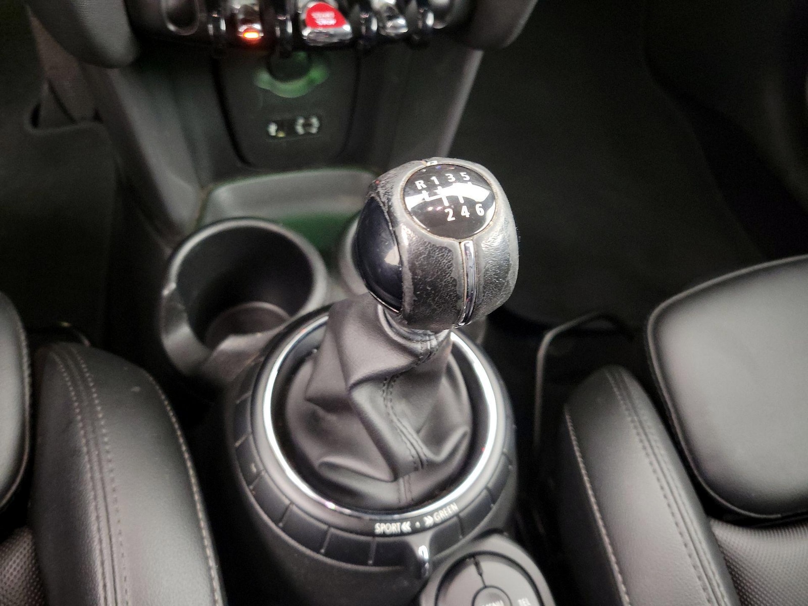 2016 MINI Cooper Base - Photo 18