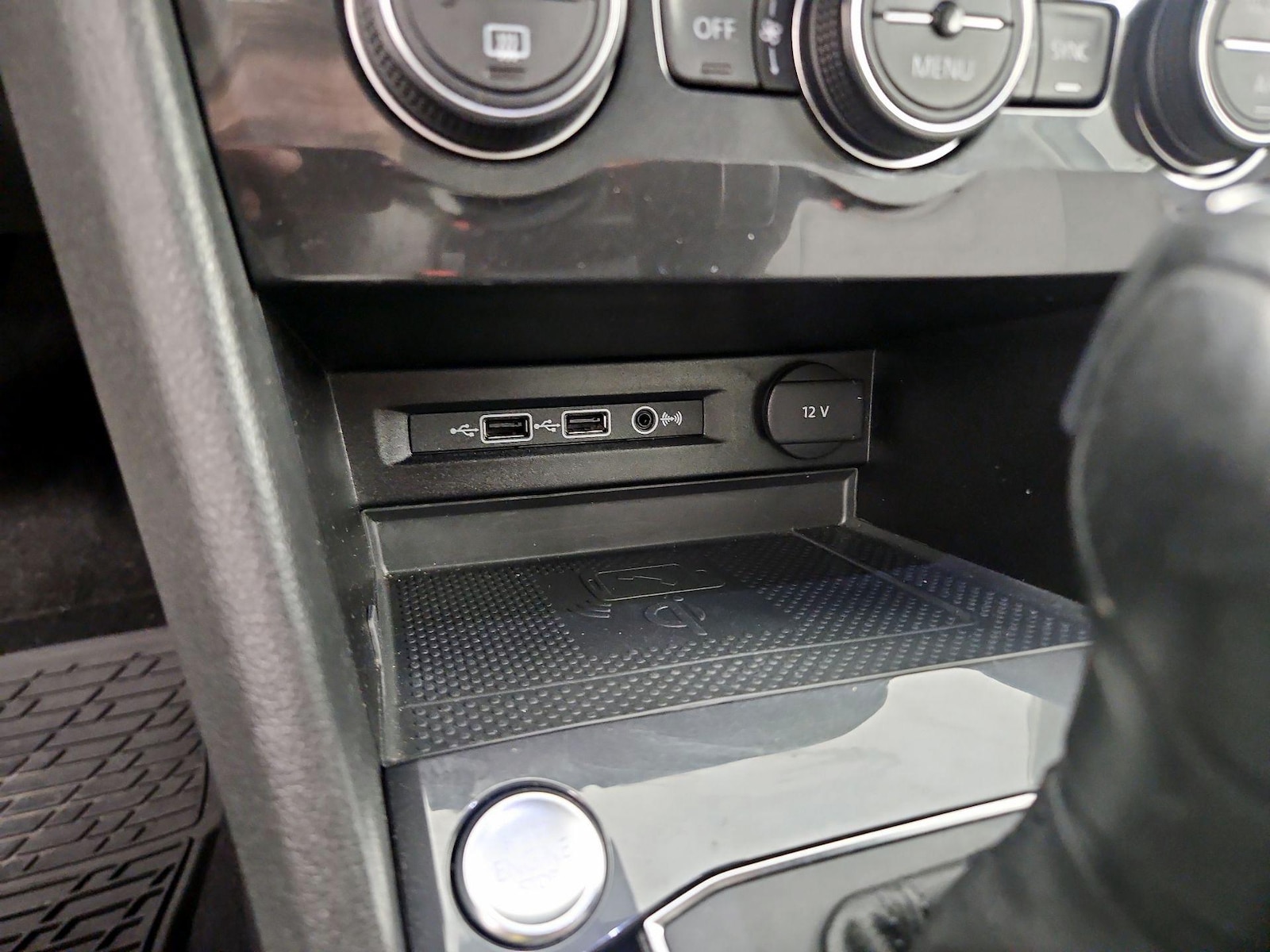 2020 Volkswagen Tiguan SE - Photo 17