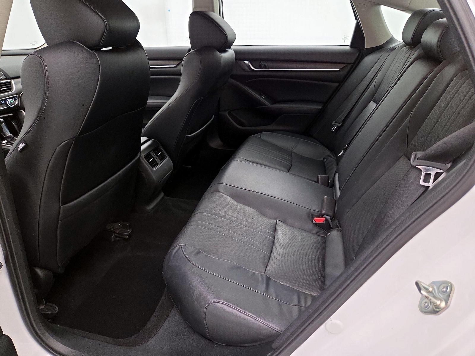 2018 Honda Accord Touring - Photo 19