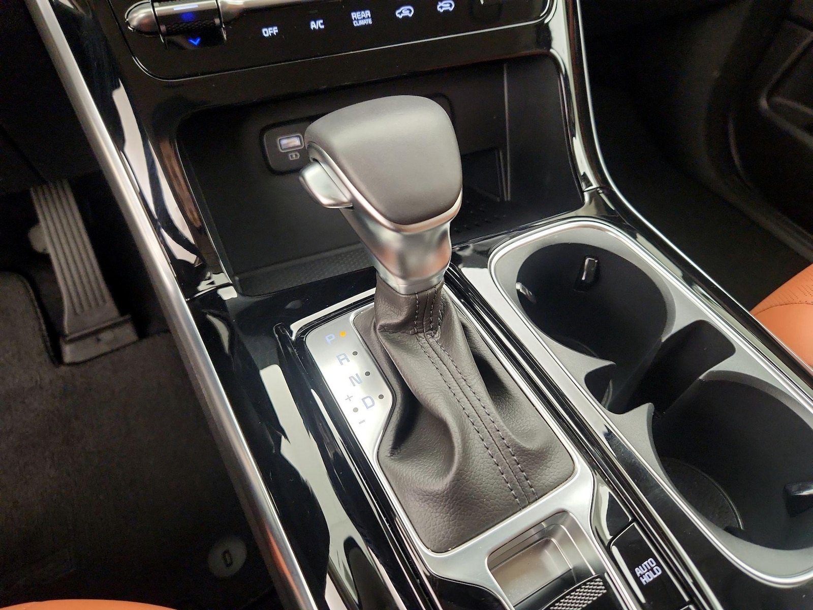 2024 Kia Carnival SX - Photo 19