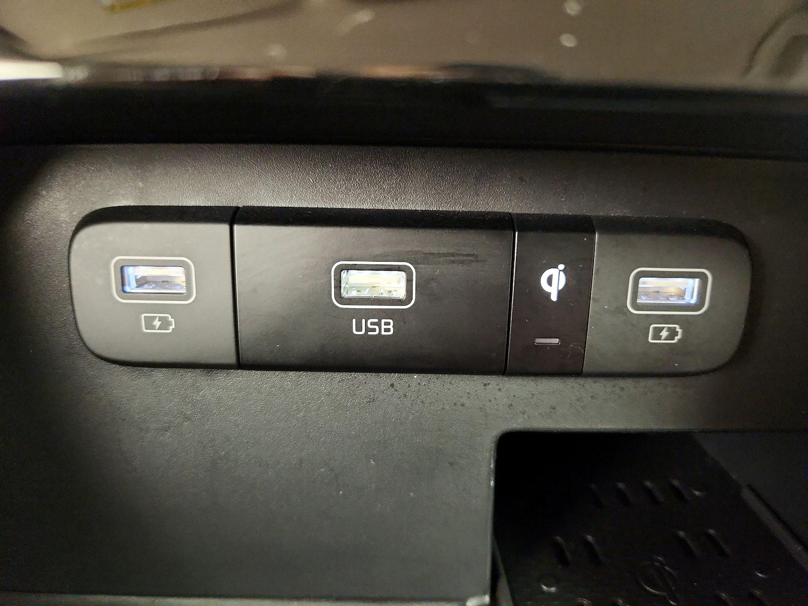 2024 Kia Carnival SX - Photo 20