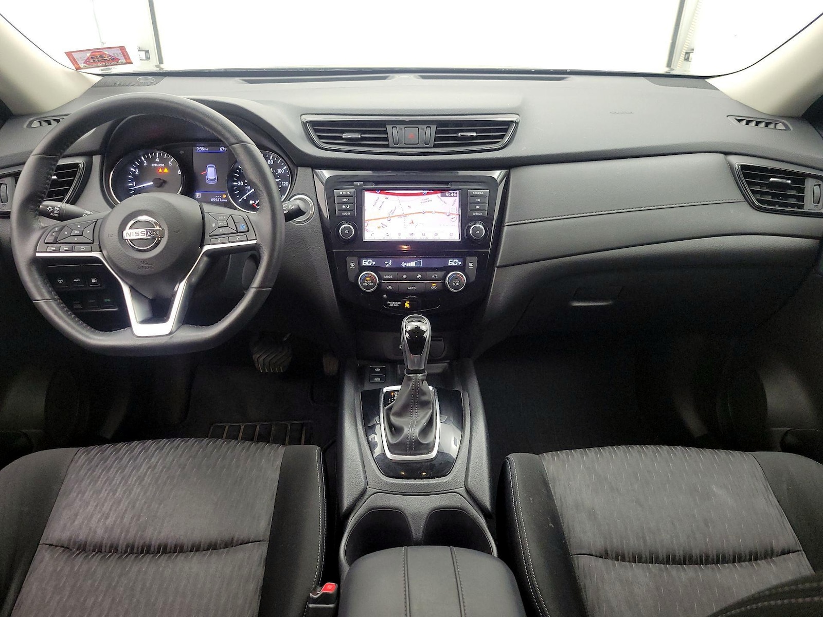 2019 Nissan Rogue SV - Photo 10