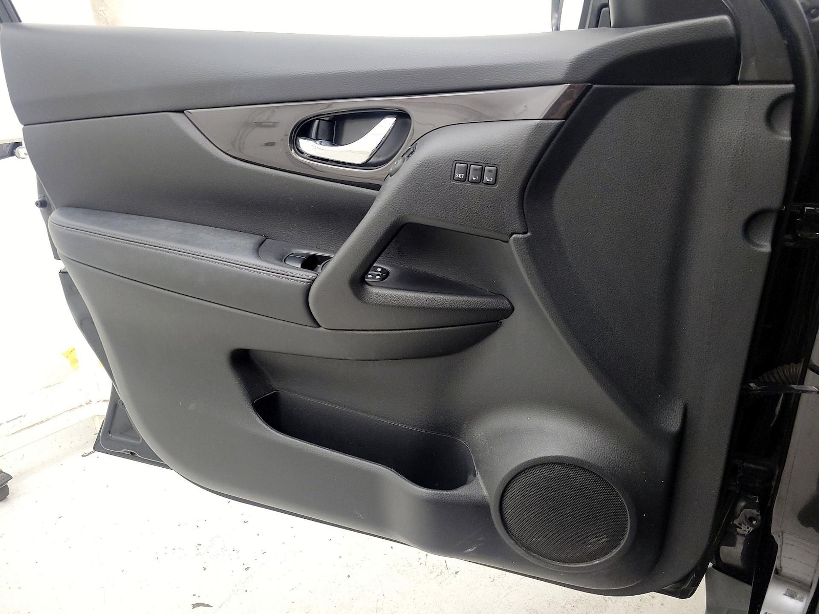 2019 Nissan Rogue SV - Photo 13