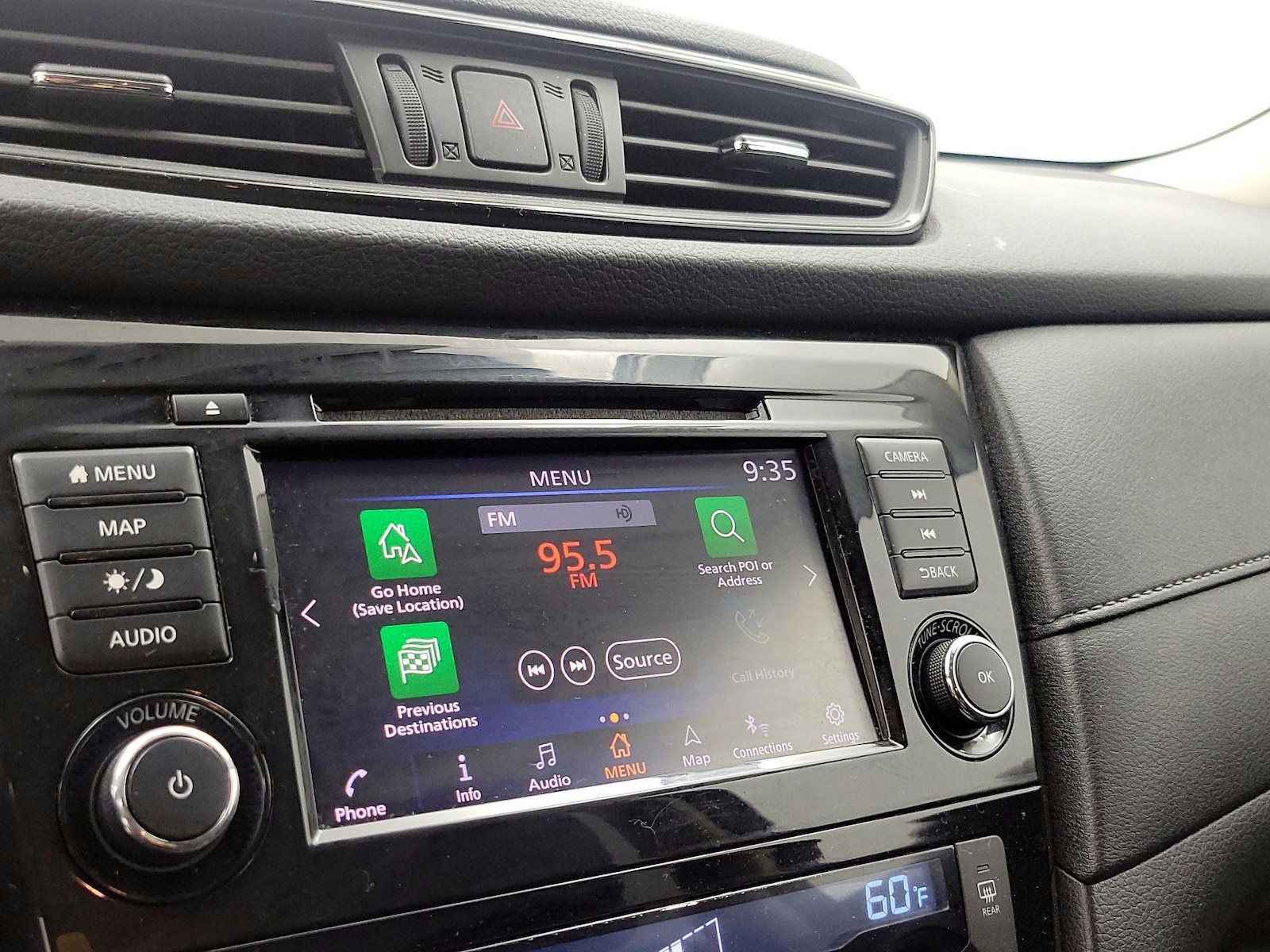 2019 Nissan Rogue SV - Photo 17