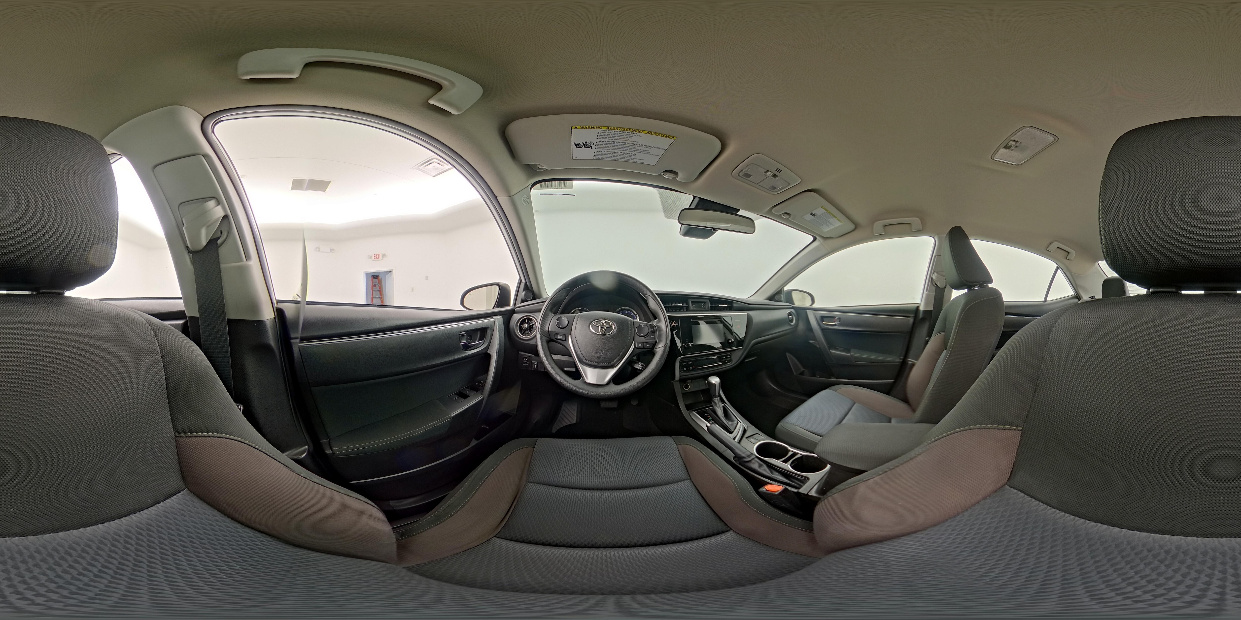 2017 Toyota Corolla LE - Photo 26