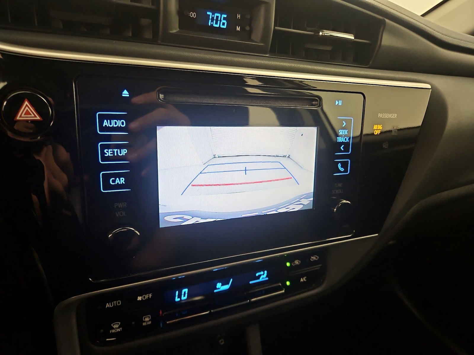 2017 Toyota Corolla LE - Photo 15