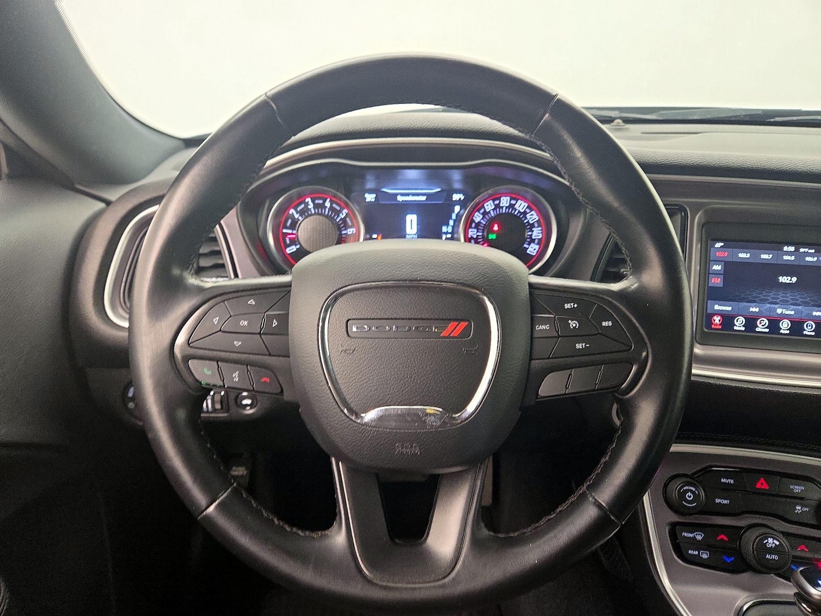 2019 Dodge Challenger SXT - Photo 11