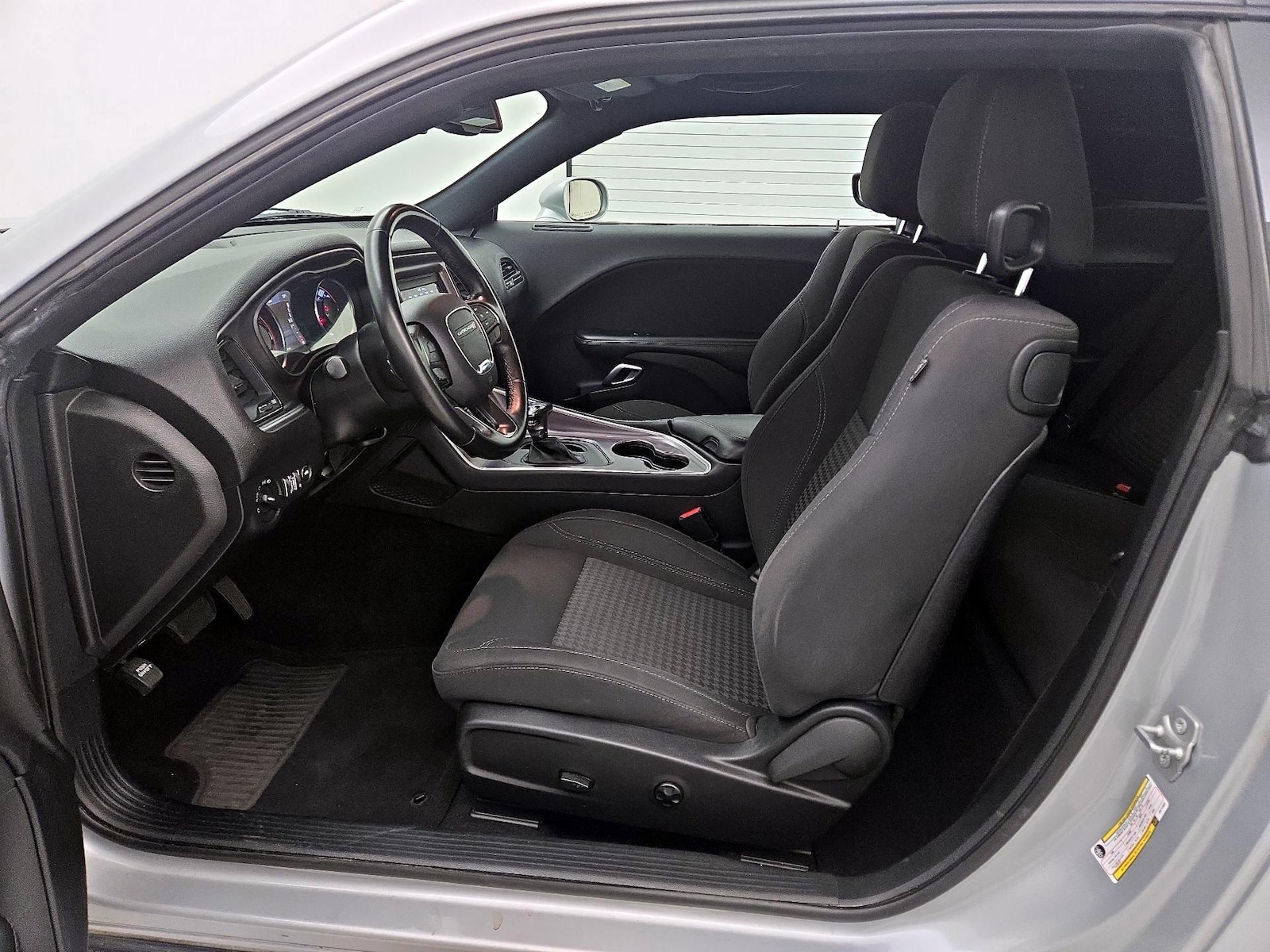 2019 Dodge Challenger SXT - Photo 12