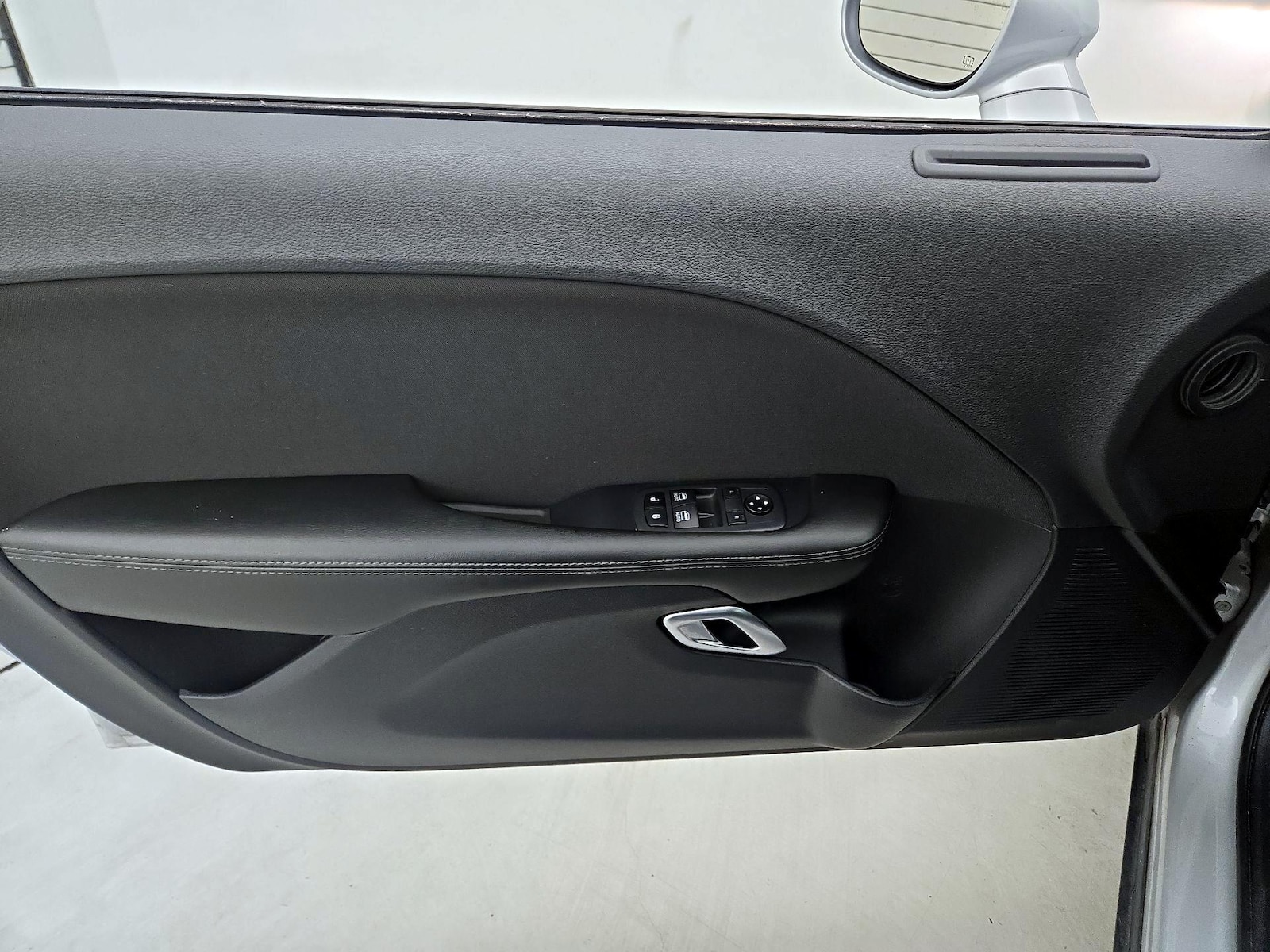 2019 Dodge Challenger SXT - Photo 13
