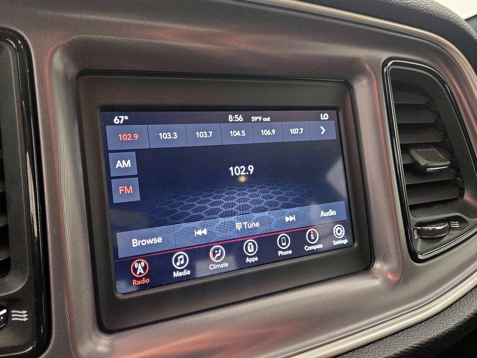 2019 Dodge Challenger SXT - Photo 16