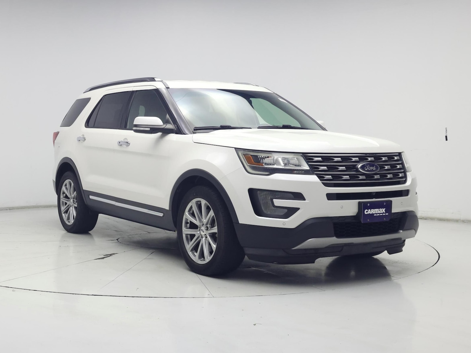 2016 Ford Explorer Limited - Photo 2