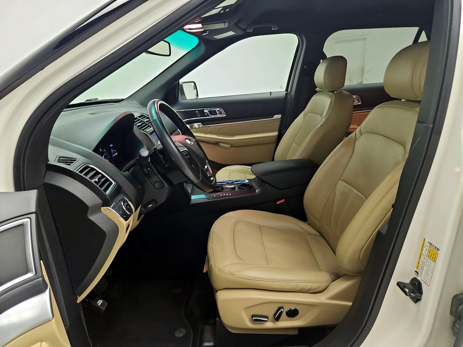 2016 Ford Explorer Limited - Photo 12