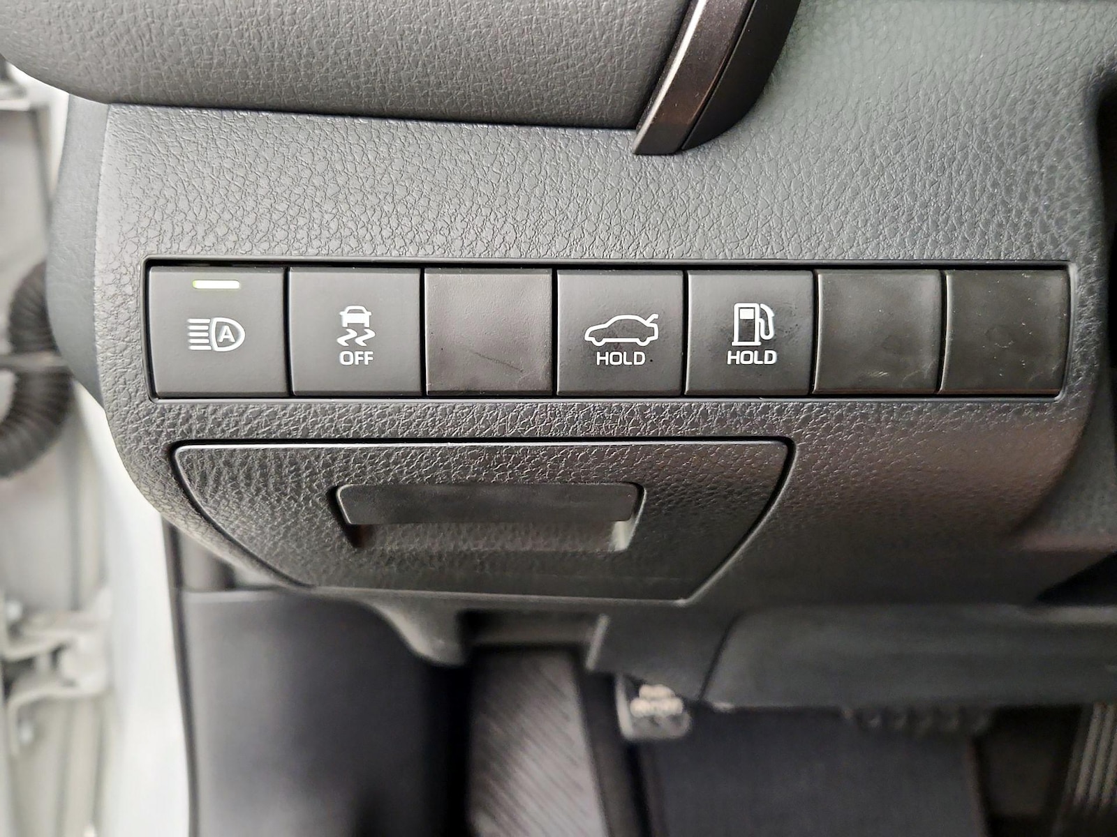 2024 Toyota Camry SE - Photo 14