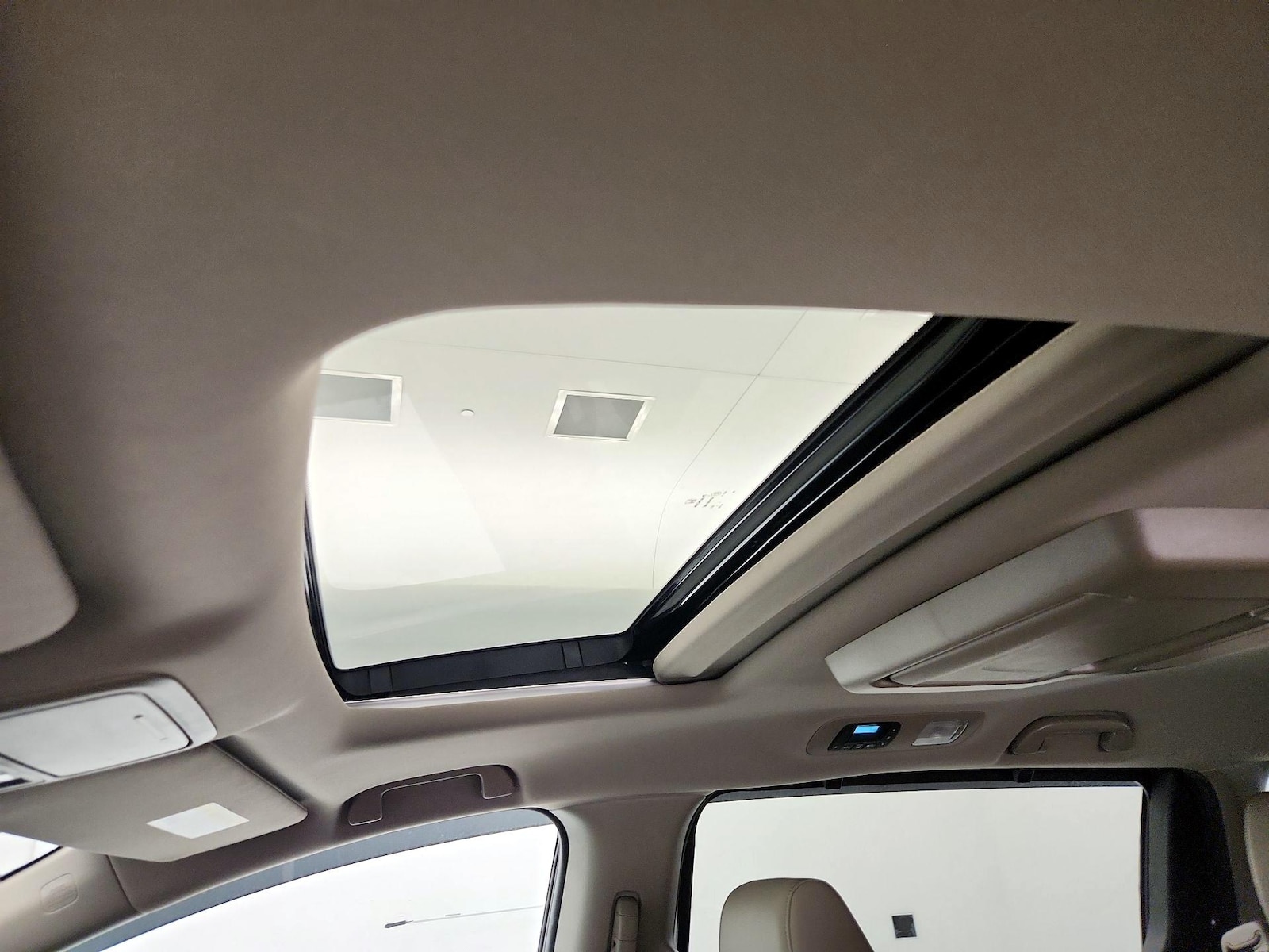 2018 Honda Odyssey Elite - Photo 21
