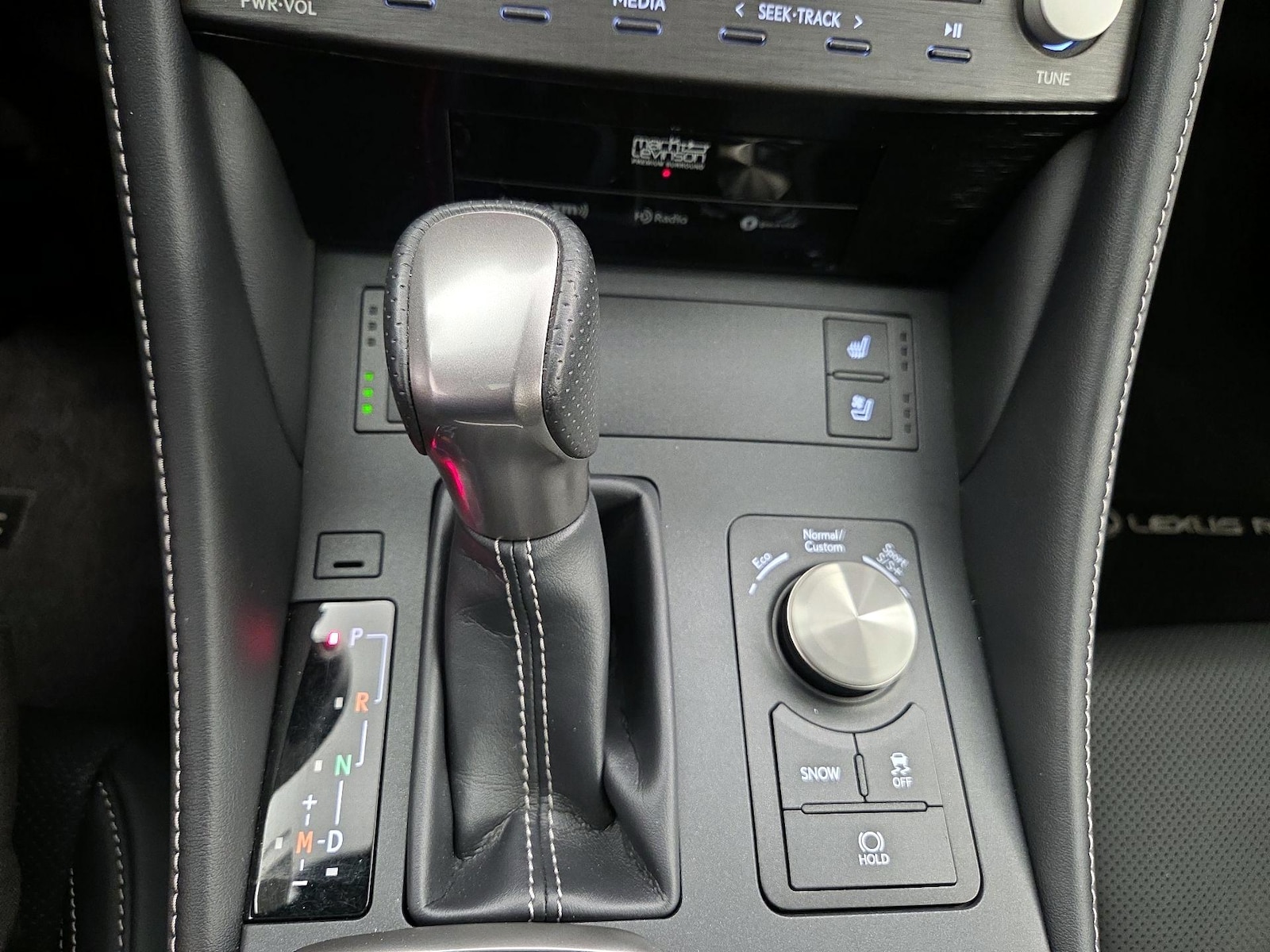 2024 Lexus RC 350 F SPORT - Photo 19